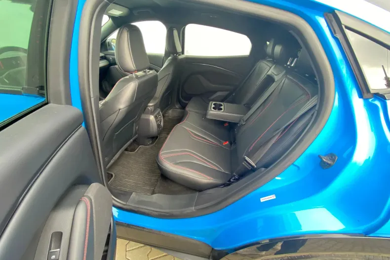 Ford Mustang Mach-E din 2022 cu 20.700 km - oferta FOR148376 - foto 6