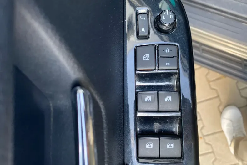 Toyota Hilux din 2022 cu 86.302 km - oferta TOY148378 - foto 9