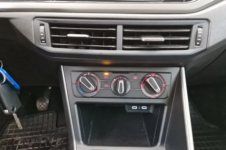 Volkswagen Polo din 2020 cu 104.270 km - oferta VOL148380 - foto 7