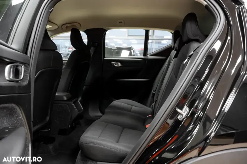 Volvo XC40 din 2020 cu 180.000 km - oferta VOL148396 - foto 25