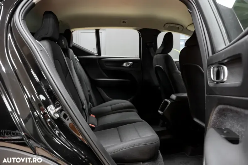 Volvo XC40 din 2020 cu 180.000 km - oferta VOL148396 - foto 26
