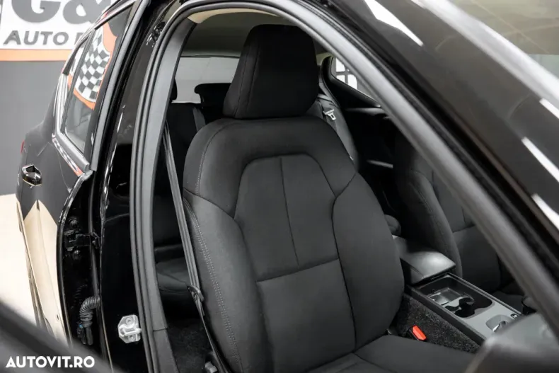 Volvo XC40 din 2020 cu 180.000 km - oferta VOL148396 - foto 28
