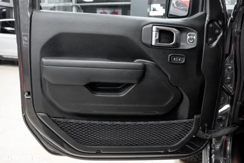 Jeep Wrangler din 2024 cu 16.000 km - oferta JEE148397 - foto 39