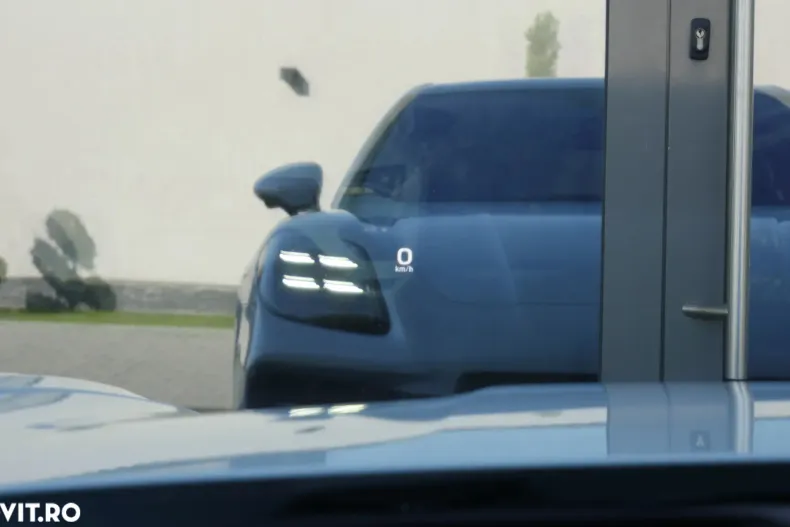 Porsche Panamera din 2025 cu 5.706 km - oferta POR148400 - foto 13