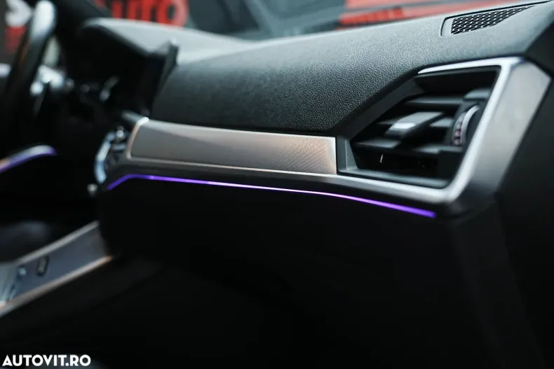 BMW Seria 3 din 2019 cu 144.356 km - oferta BMW148405 - foto 16