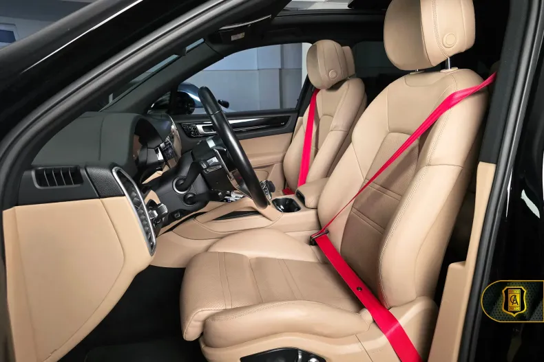 Porsche Cayenne din 2019 cu 140.003 km - oferta POR148410 - foto 4