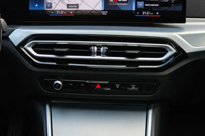 BMW Seria 3 din 2023 cu 93.440 km - oferta BMW148414 - foto 10