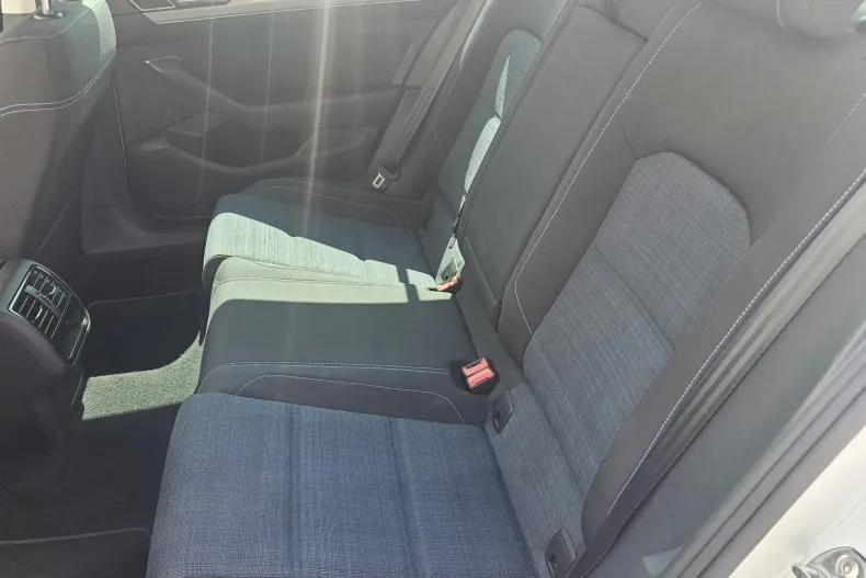 Volkswagen Passat din 2019 cu 136.483 km - oferta VOL148420 - foto 13