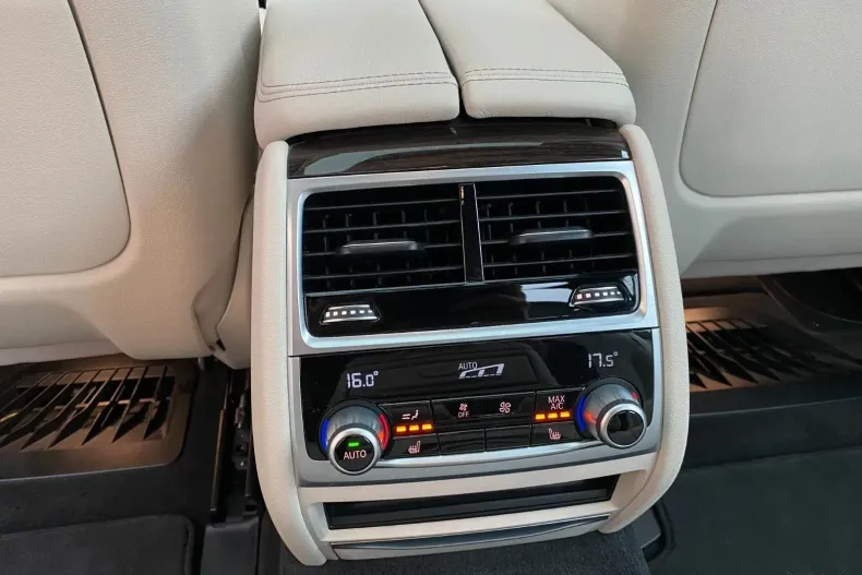 BMW Seria 7 din 2022 cu 85.000 km - oferta BMW148423 - foto 29