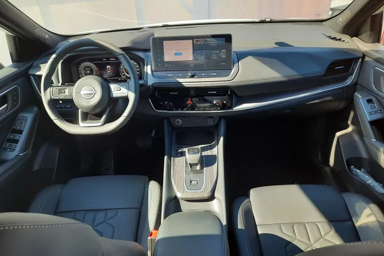 Nissan Qashqai din 2025 cu 9 km - oferta NIS148424 - foto 3