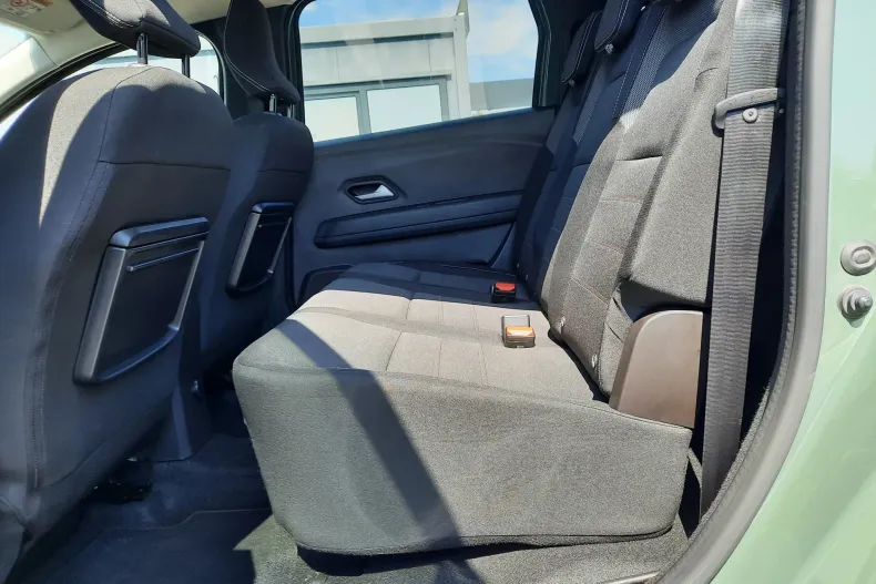 Dacia Jogger din 2023 cu 26.452 km - oferta DAC148425 - foto 10