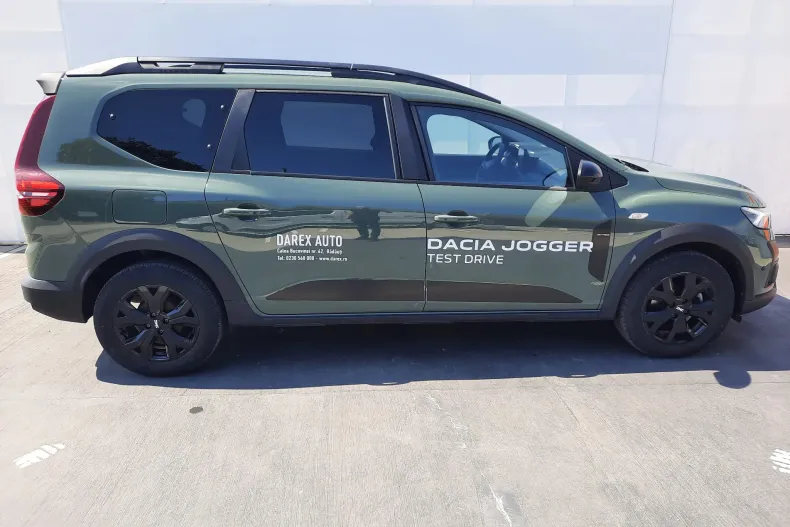 Dacia Jogger din 2023 cu 26.452 km - oferta DAC148425 - foto 20
