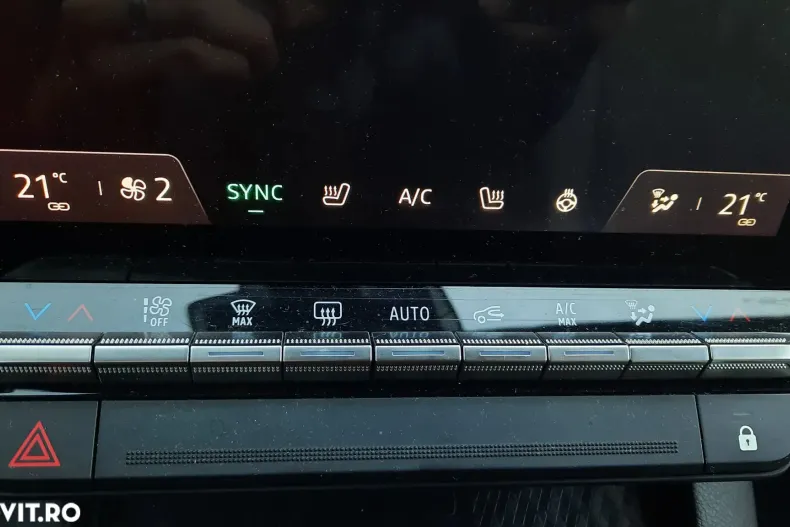 Renault Megane din 2023 cu 23.316 km - oferta REN148427 - foto 8