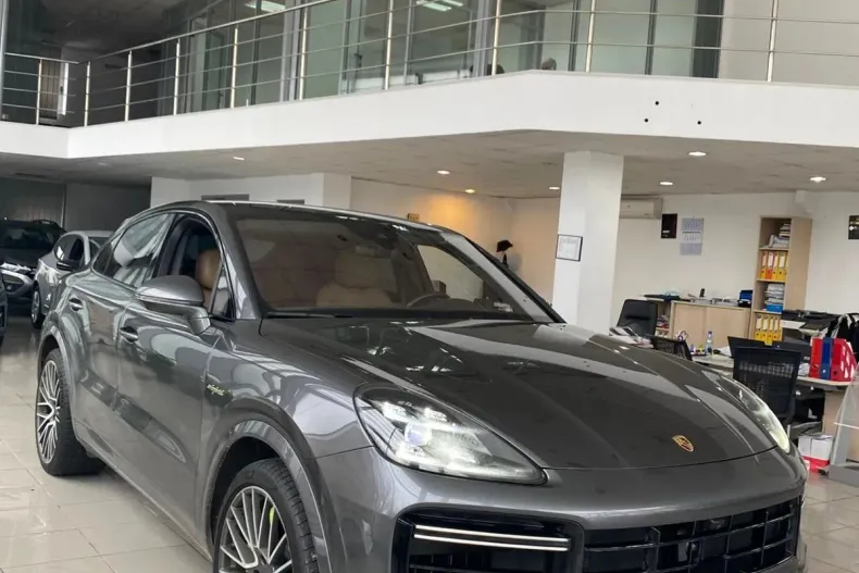Porsche Cayenne din 2020 cu 154.027 km - oferta POR148431 - foto 1