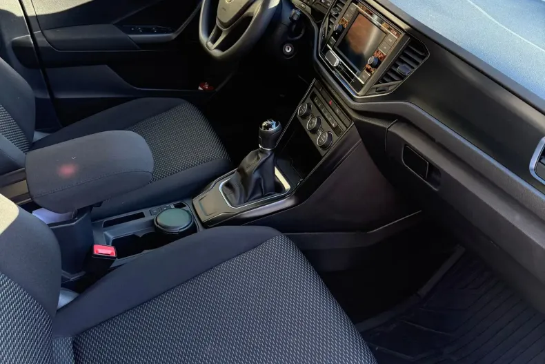 Volkswagen T-Roc din 2021 cu 88.231 km - oferta VOL148434 - foto 9