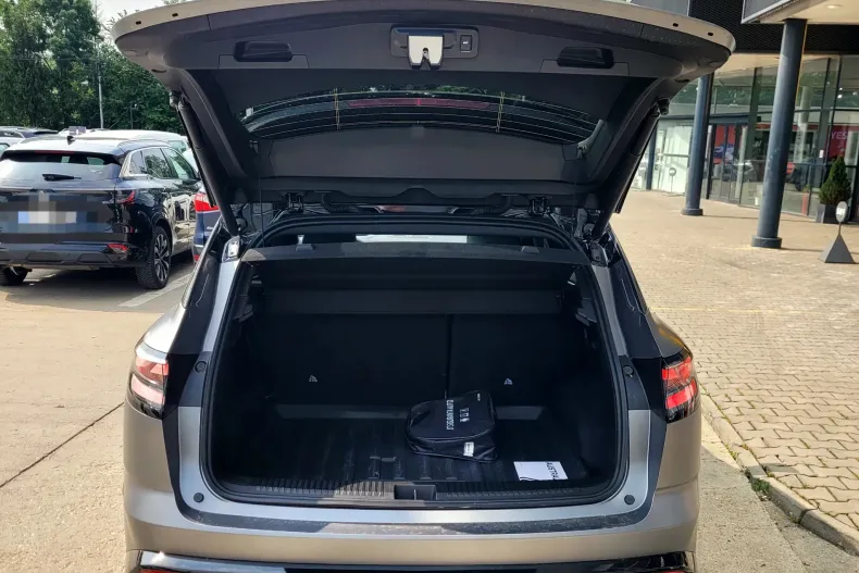 Renault Austral din 2025 cu 900 km - oferta REN148435 - foto 11