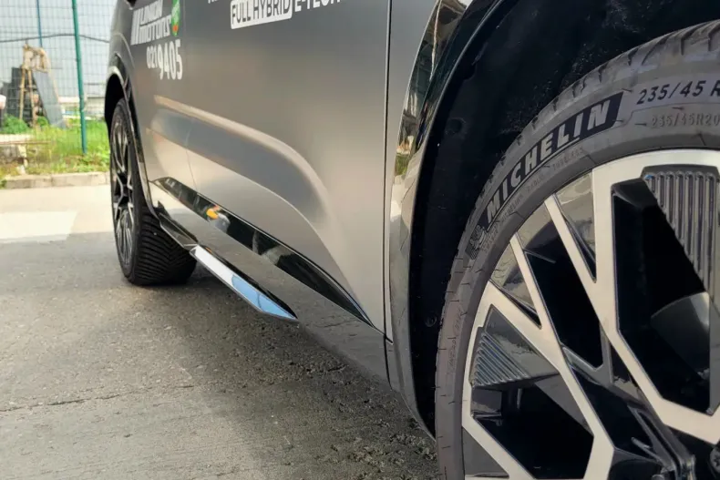 Renault Austral din 2025 cu 900 km - oferta REN148435 - foto 13