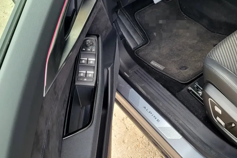 Renault Austral din 2025 cu 900 km - oferta REN148435 - foto 25