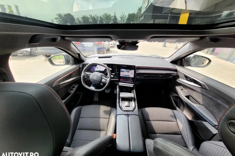 Renault Austral din 2025 cu 900 km - oferta REN148435 - foto 27