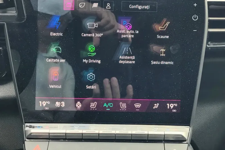 Renault Austral din 2025 cu 900 km - oferta REN148435 - foto 31