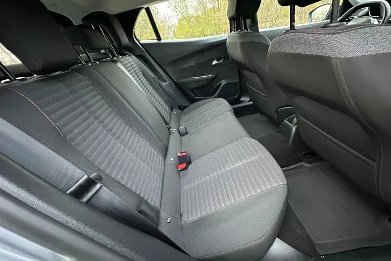 Peugeot 2008 din 2022 cu 98.000 km - oferta PEU148439 - foto 9