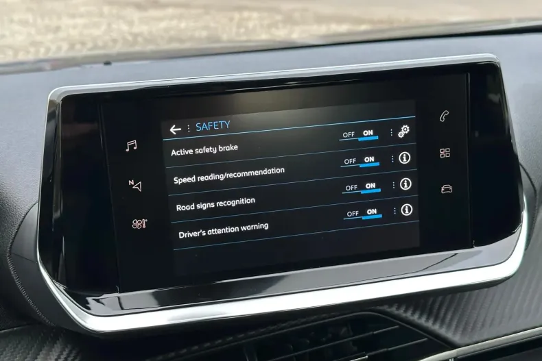 Peugeot 2008 din 2022 cu 98.000 km - oferta PEU148439 - foto 25