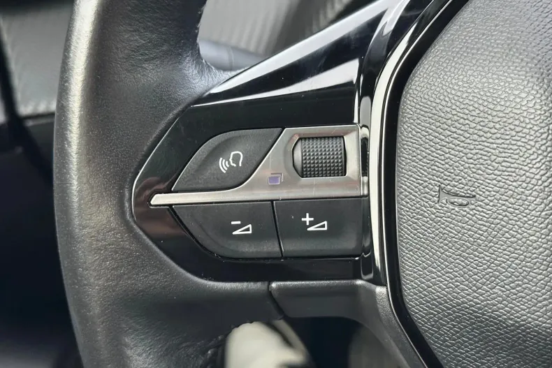 Peugeot 2008 din 2022 cu 98.000 km - oferta PEU148439 - foto 27