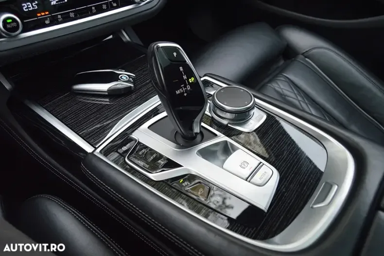 BMW Seria 7 din 2021 cu 149.500 km - oferta BMW148441 - foto 31