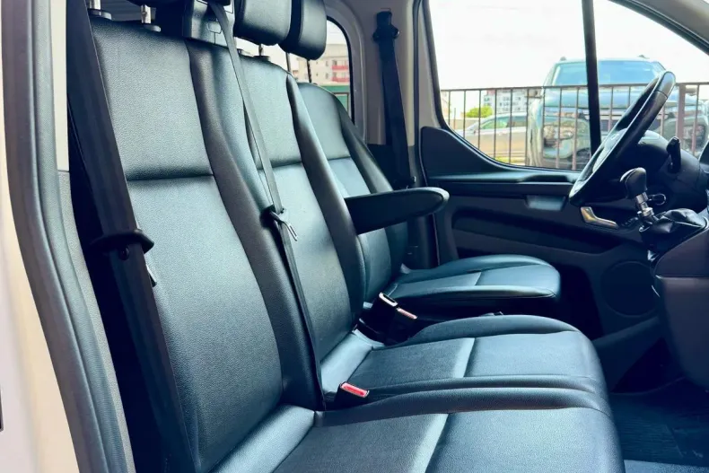 Ford Transit Custom din 2020 cu 120.896 km - oferta FOR148447 - foto 30