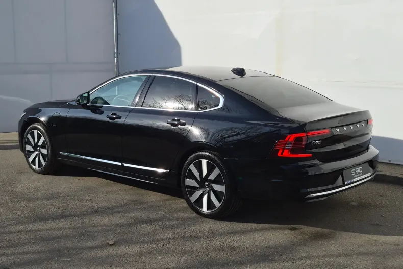 Volvo S90 din 2024 cu 23 km - oferta VOL148448 - foto 11