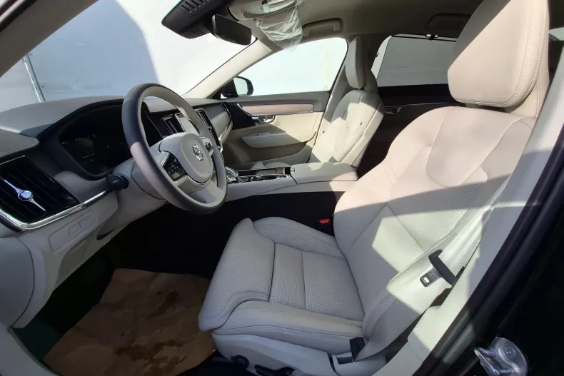 Volvo S90 din 2024 cu 23 km - oferta VOL148448 - foto 17