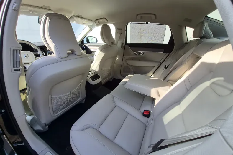 Volvo S90 din 2024 cu 23 km - oferta VOL148448 - foto 19