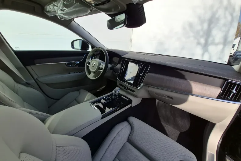 Volvo S90 din 2024 cu 23 km - oferta VOL148448 - foto 21