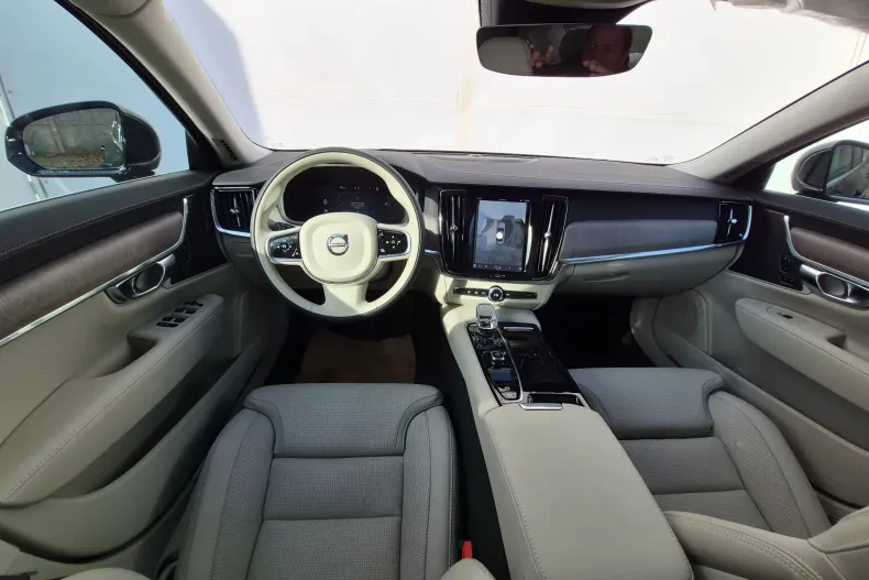 Volvo S90 din 2024 cu 23 km - oferta VOL148448 - foto 23