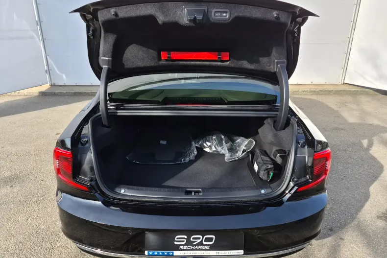 Volvo S90 din 2024 cu 23 km - oferta VOL148448 - foto 34