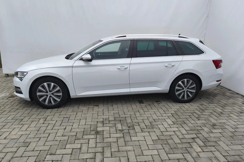 Skoda Superb din 2022 cu 146.253 km - oferta SKO148451 - foto 2