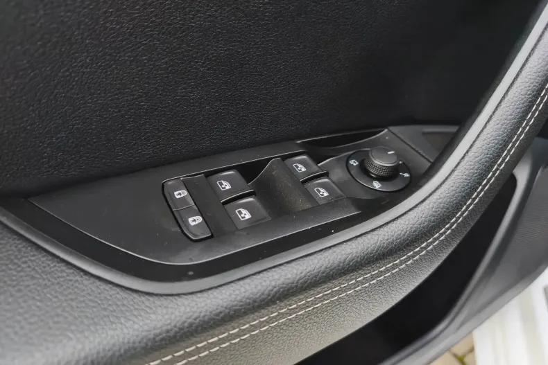 Skoda Superb din 2022 cu 146.253 km - oferta SKO148451 - foto 31