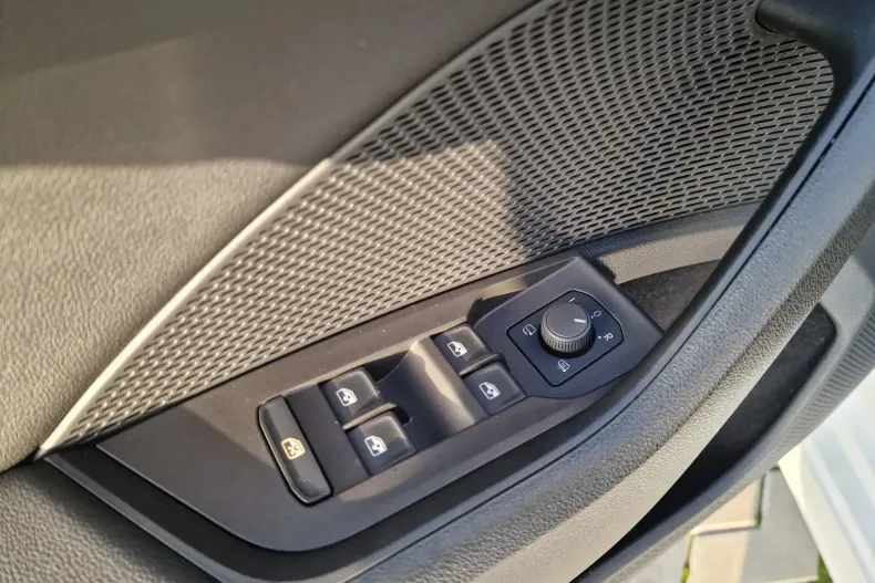 Skoda Octavia din 2022 cu 74.760 km - oferta SKO148464 - foto 8