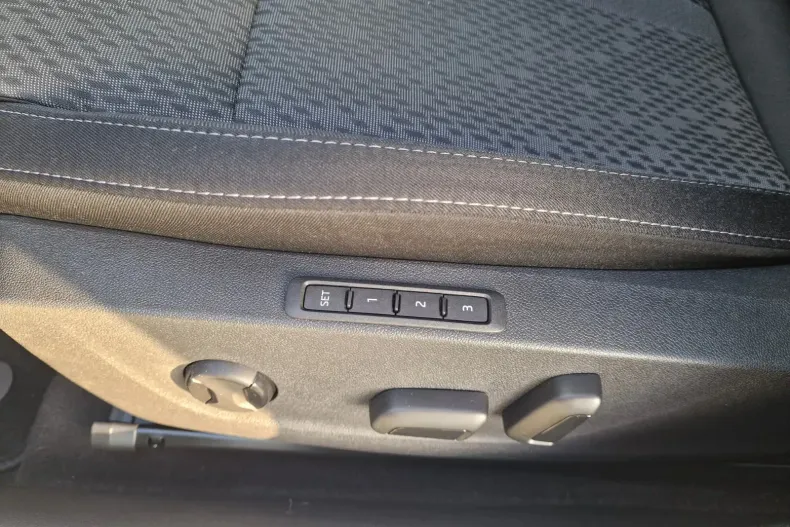 Skoda Octavia din 2022 cu 74.760 km - oferta SKO148464 - foto 10