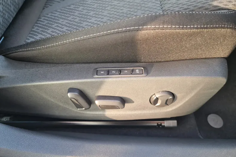 Skoda Octavia din 2022 cu 74.760 km - oferta SKO148464 - foto 28