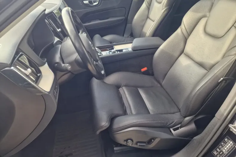 Volvo XC60 din 2021 cu 139.885 km - oferta VOL148465 - foto 10