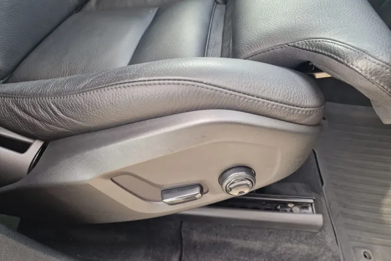 Volvo XC60 din 2021 cu 139.885 km - oferta VOL148465 - foto 26