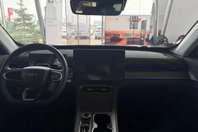 Chery Tiggo 8 din 2025 cu 2.000 km - oferta CHE148486 - foto 6