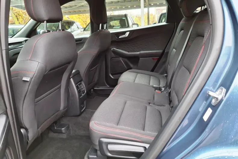 Ford Kuga din 2020 cu 90.636 km - oferta FOR148489 - foto 9