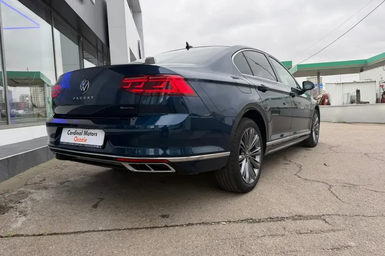 Volkswagen Passat din 2021 cu 42.645 km - oferta VOL148495 - foto 4