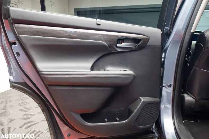 Toyota Highlander din 2020 cu 117.729 km - oferta TOY148498 - foto 20