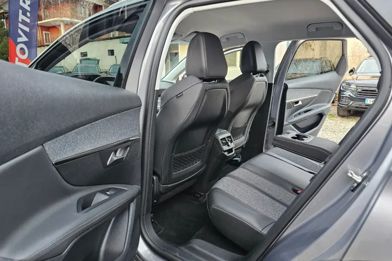 Peugeot 3008 din 2021 cu 99.999 km - oferta PEU148500 - foto 23