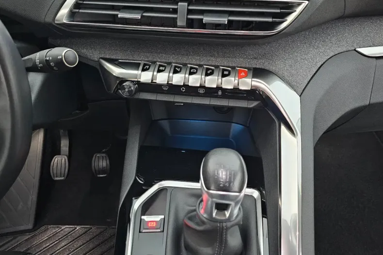 Peugeot 3008 din 2021 cu 99.999 km - oferta PEU148500 - foto 38