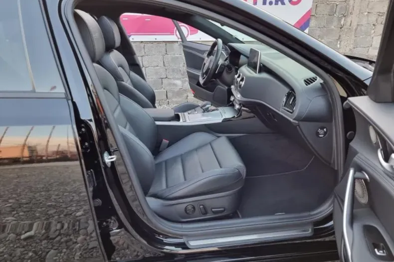 Kia Stinger din 2021 cu 59.999 km - oferta KIA148502 - foto 25