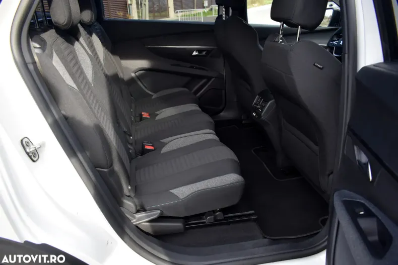 Peugeot 5008 din 2022 cu 163.712 km - oferta PEU148504 - foto 10